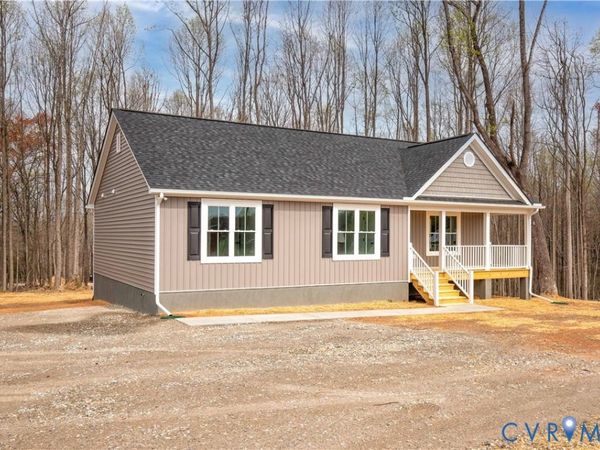 704 Columbia Road , Columbia, VA 23038