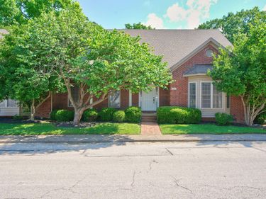108 Duncan Avenue, Paris, KY 40361