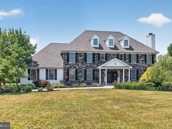 2180 SQUIRREL HILL ROAD , SCHWENKSVILLE, PA 19473