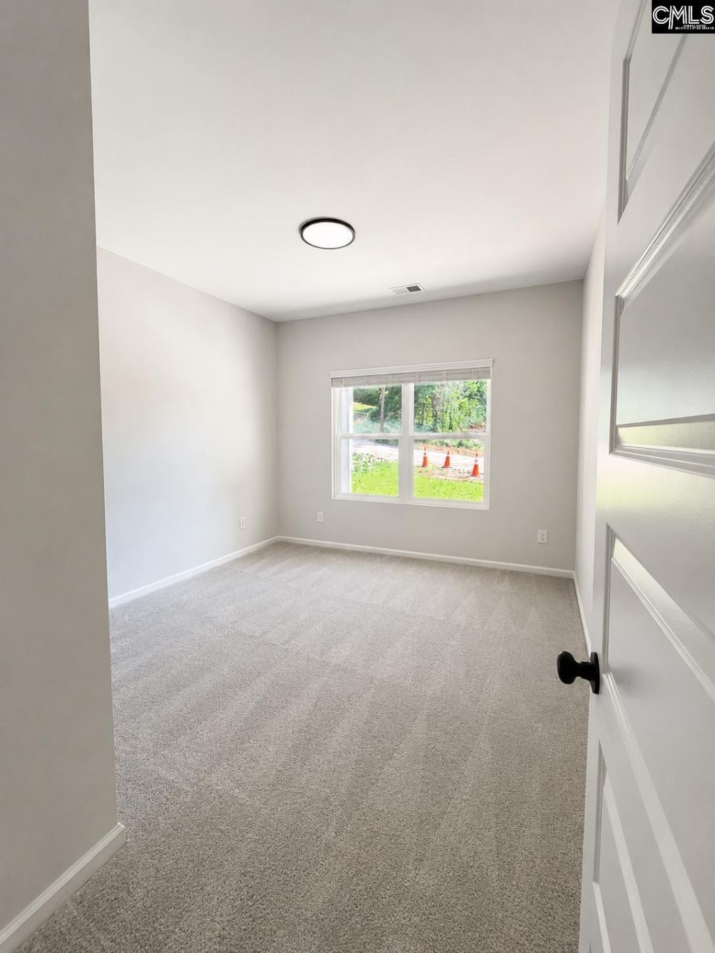 520 Romford Road Photo 13