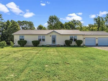13325 S Beyer Road, Birch Run Twp, MI 48415
