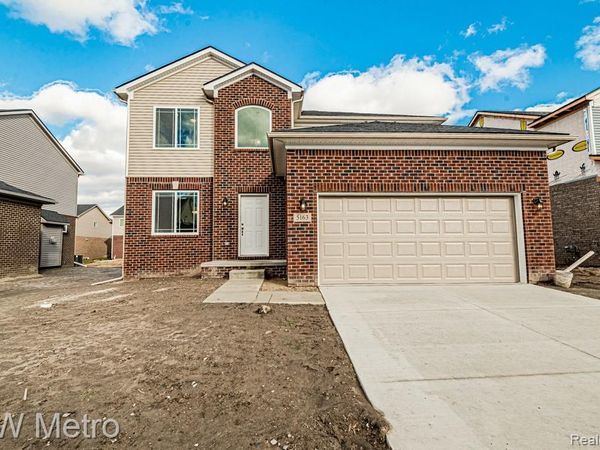 34641 John Bartley Circle, Sterling Heights, MI 48310