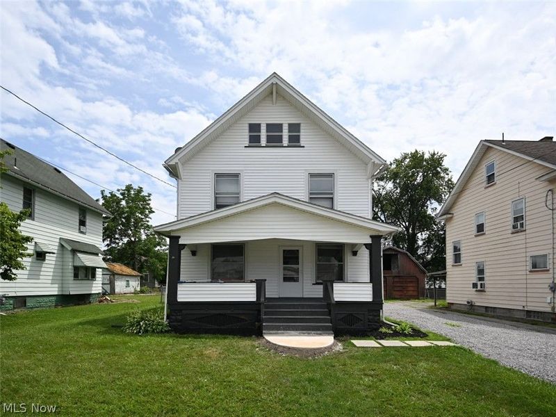 221 E 2nd Street, Girard, OH 44420 Photo 1