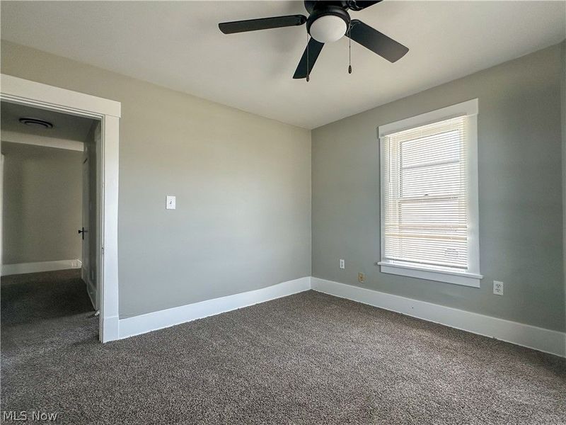 221 E 2nd Street, Girard, OH 44420 Photo 15