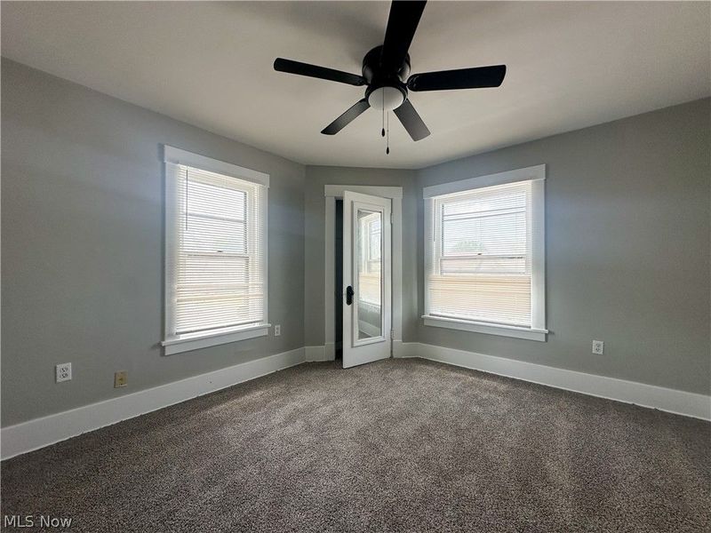 221 E 2nd Street, Girard, OH 44420 Photo 18