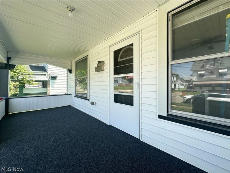 221 E 2nd Street, Girard, OH 44420 Photo 4
