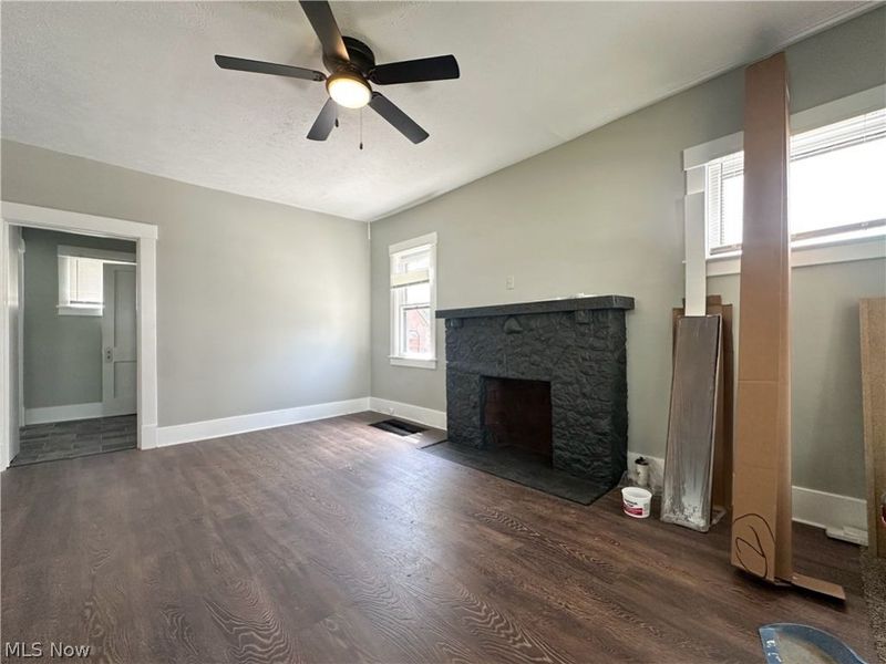 221 E 2nd Street, Girard, OH 44420 Photo 5