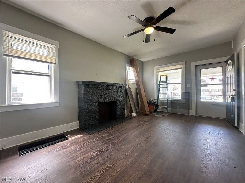 221 E 2nd Street, Girard, OH 44420 Photo 6