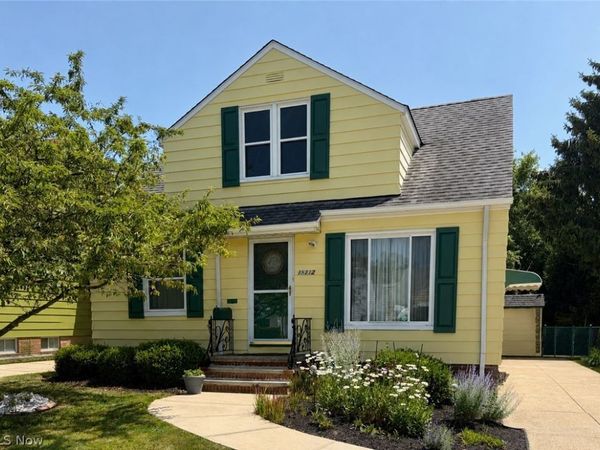 18112 Edinboro Avenue, Maple Heights, OH 44137