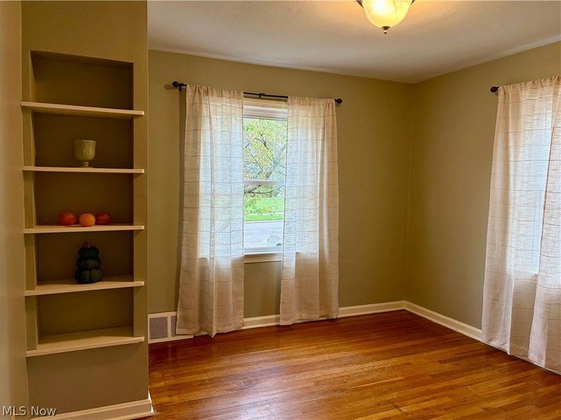 18112 Edinboro Avenue, Maple Heights, OH 44137 Photo 8