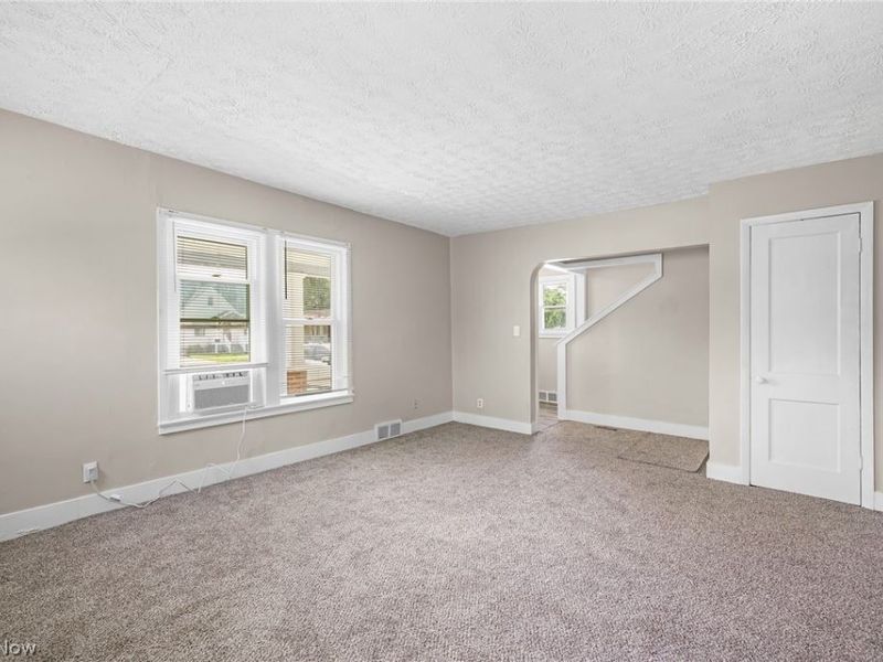 640 Seiberling Street, Akron, OH 44306 Photo 10