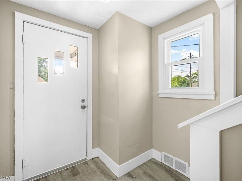640 Seiberling Street, Akron, OH 44306 Photo 6