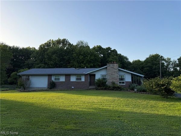 7219 Wilson Sharpsville Road , Hartford, OH 44404