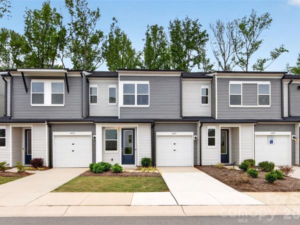 6033 Longar Lane, Charlotte, NC 28269