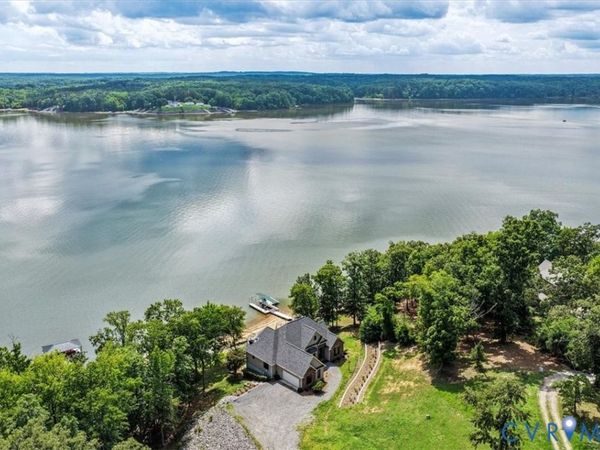 111 Sunset Drive , Clarksville, VA 23927