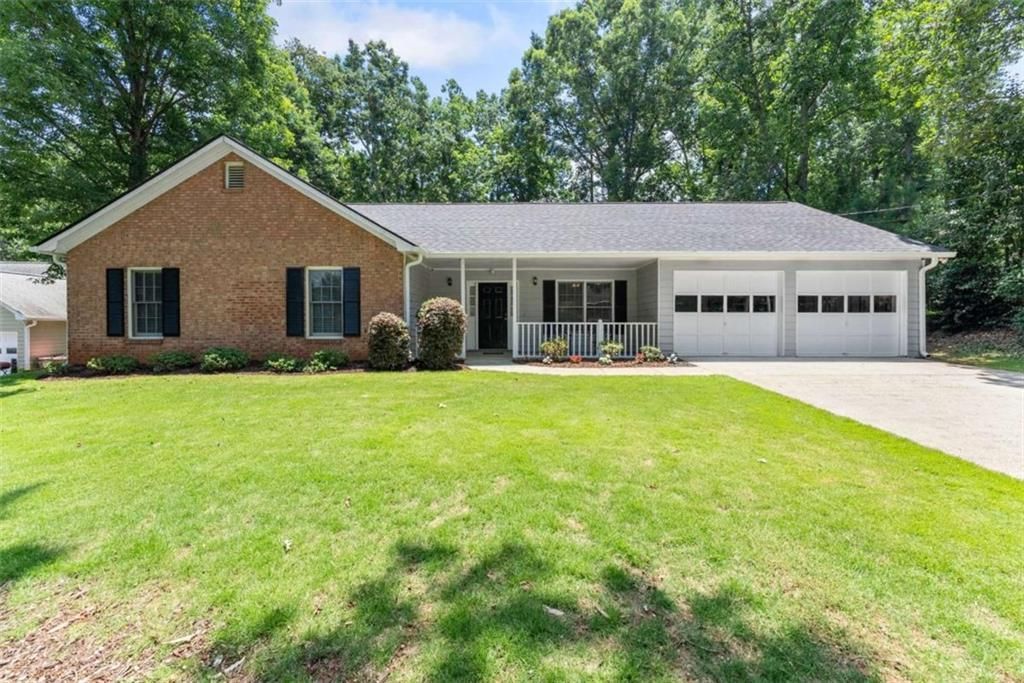 5607 Frontier Walk Lane, Buford, GA 30518 Main Photo