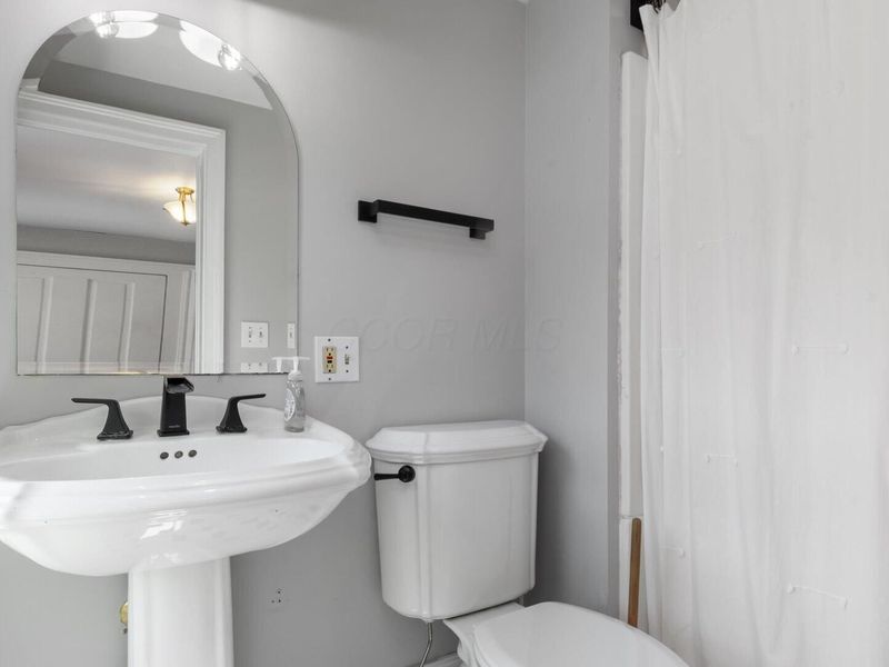565 Granville Street, Newark, OH 43055 Photo 11