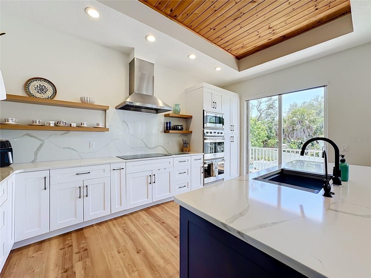 6925 Bochi Circle, Sarasota, FL 34242 Photo