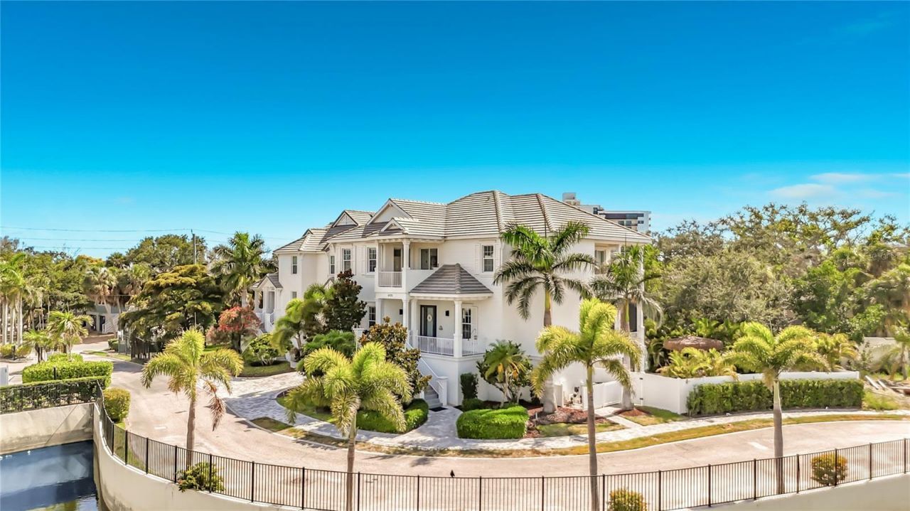 6925 Bochi Circle, Sarasota, FL 34242 Photo
