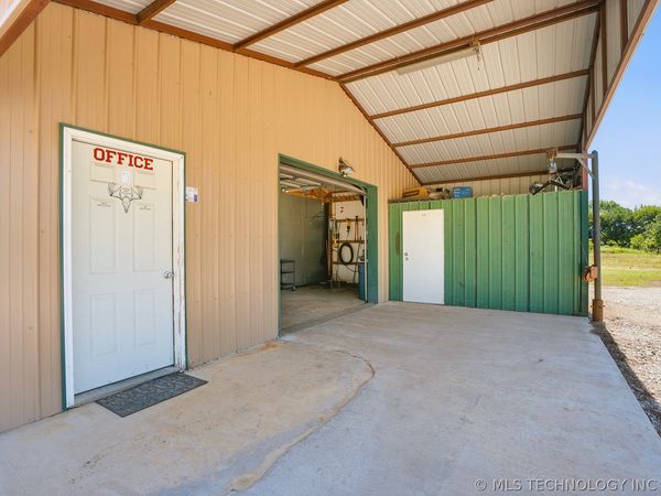 901 N Broadway, Roff, OK 74865