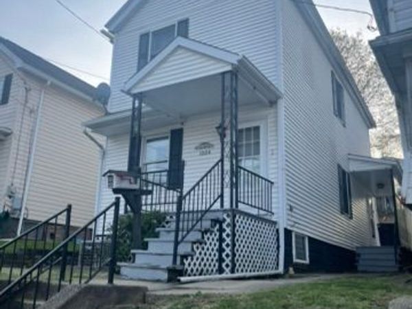 1004 Wallace Street, Vandergrift, PA 15690