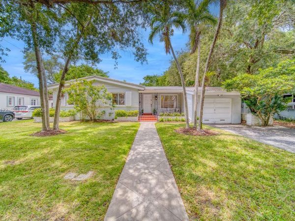 1116 Almeria Ave , Coral Gables, FL 33134