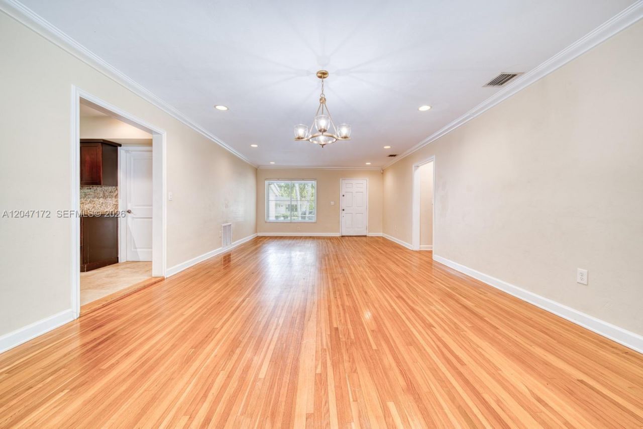1116 Almeria Ave , Coral Gables, FL 33134 Photo