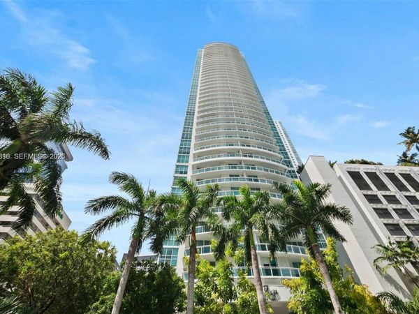 951 Brickell Ave, Unit 3207, Miami, FL 33131