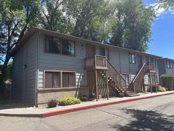 3695-3703 W Morris Hill Road, Boise, ID 83706