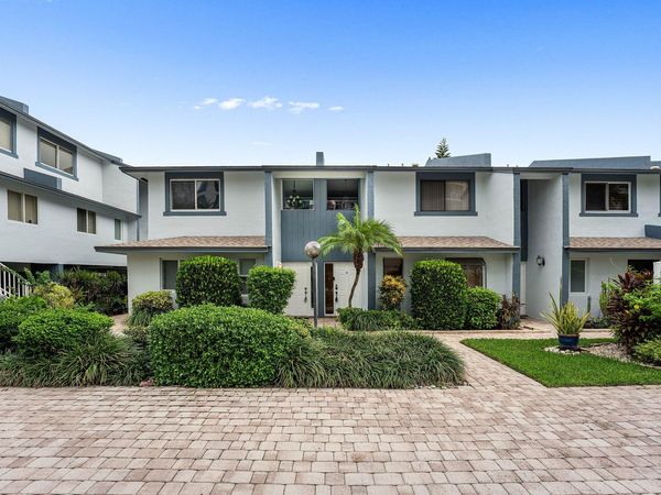 3409 SE 8th Street, Unit 6, Pompano Beach, FL 33062