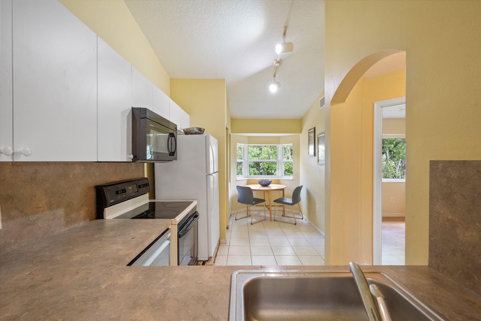 3504 Briar Bay Boulevard, Unit 202, West Palm Beach, FL 33411 Photo