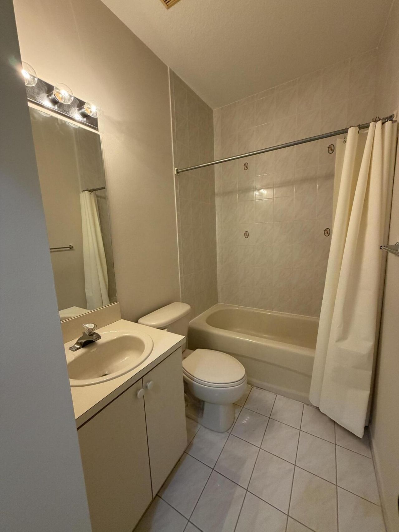 765 SW 107th Avenue, Unit 2303, Pembroke Pines, FL 33025 Photo