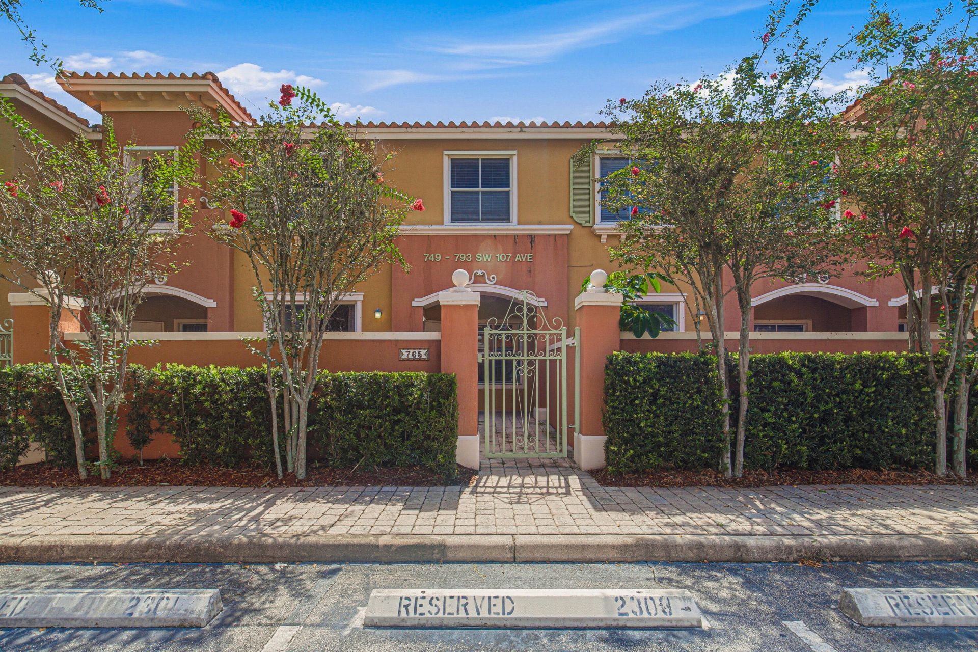 765 SW 107th Avenue, Unit 2303, Pembroke Pines, FL 33025 Photo