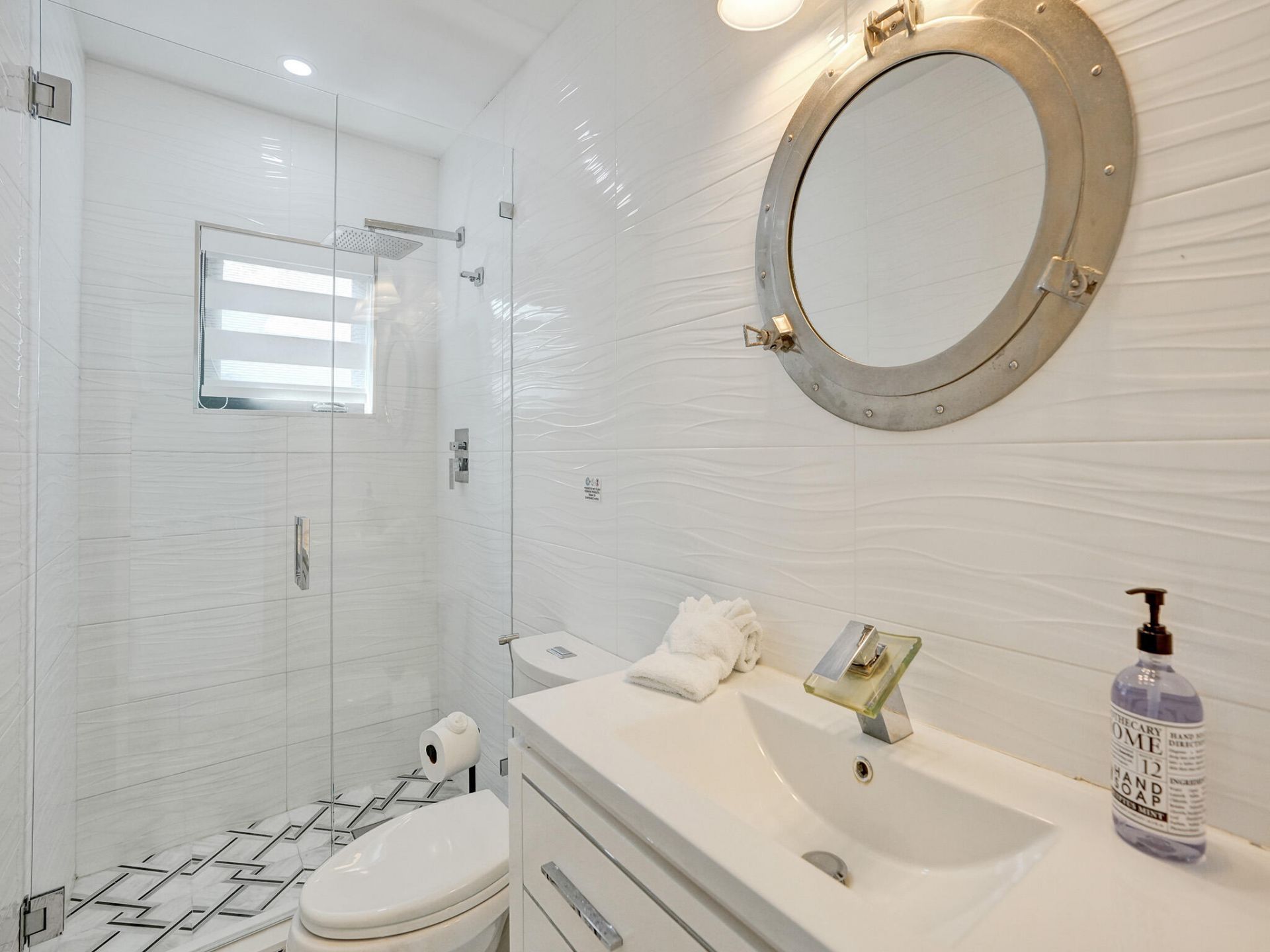 5251 NE 26th Avenue, Fort Lauderdale, FL 33308 Photo
