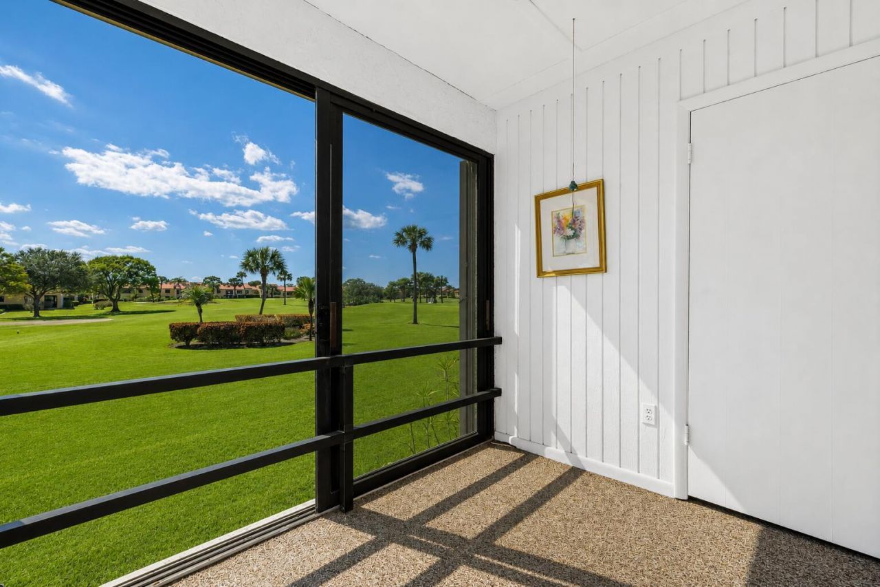 5403 SE Miles Grant Road, Unit H-209, Stuart, FL 34997 Photo