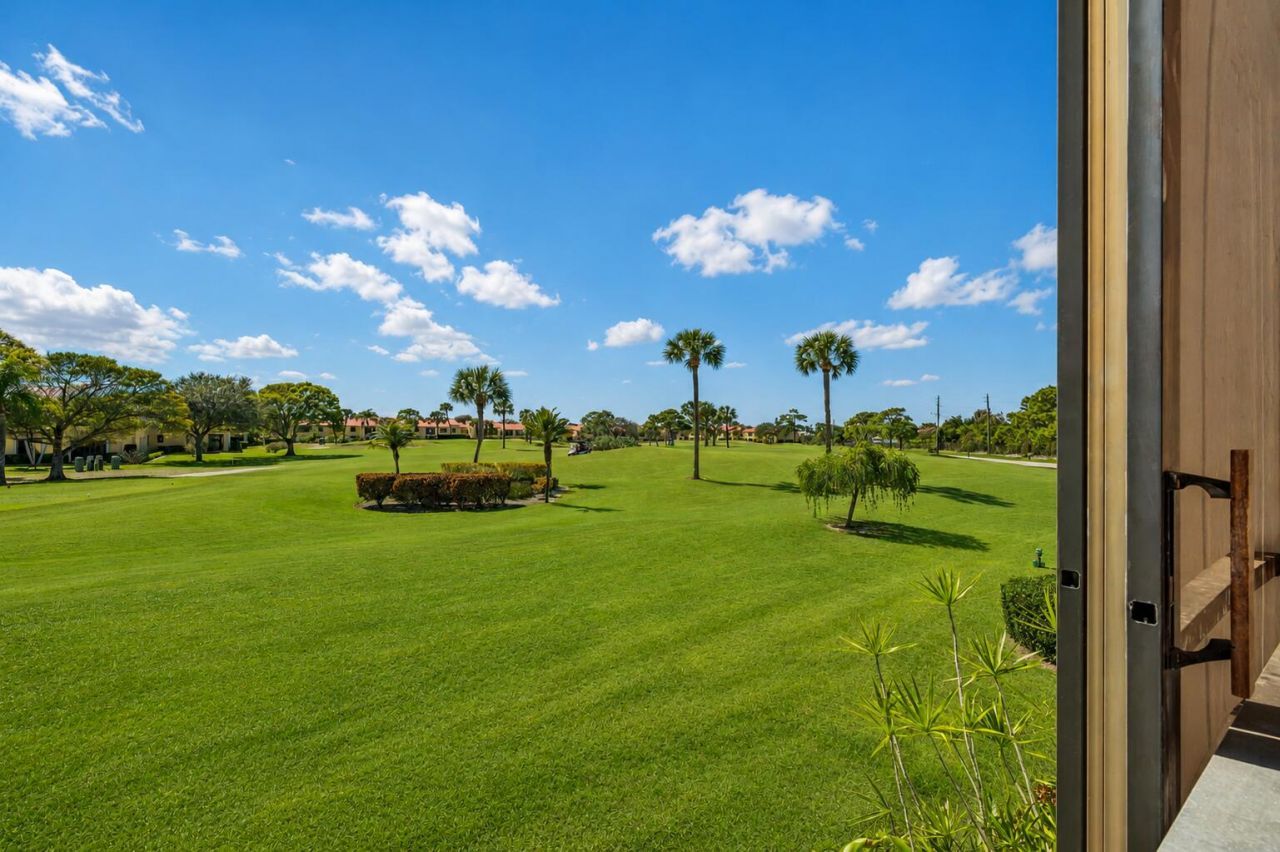 5403 SE Miles Grant Road, Unit H-209, Stuart, FL 34997 Photo