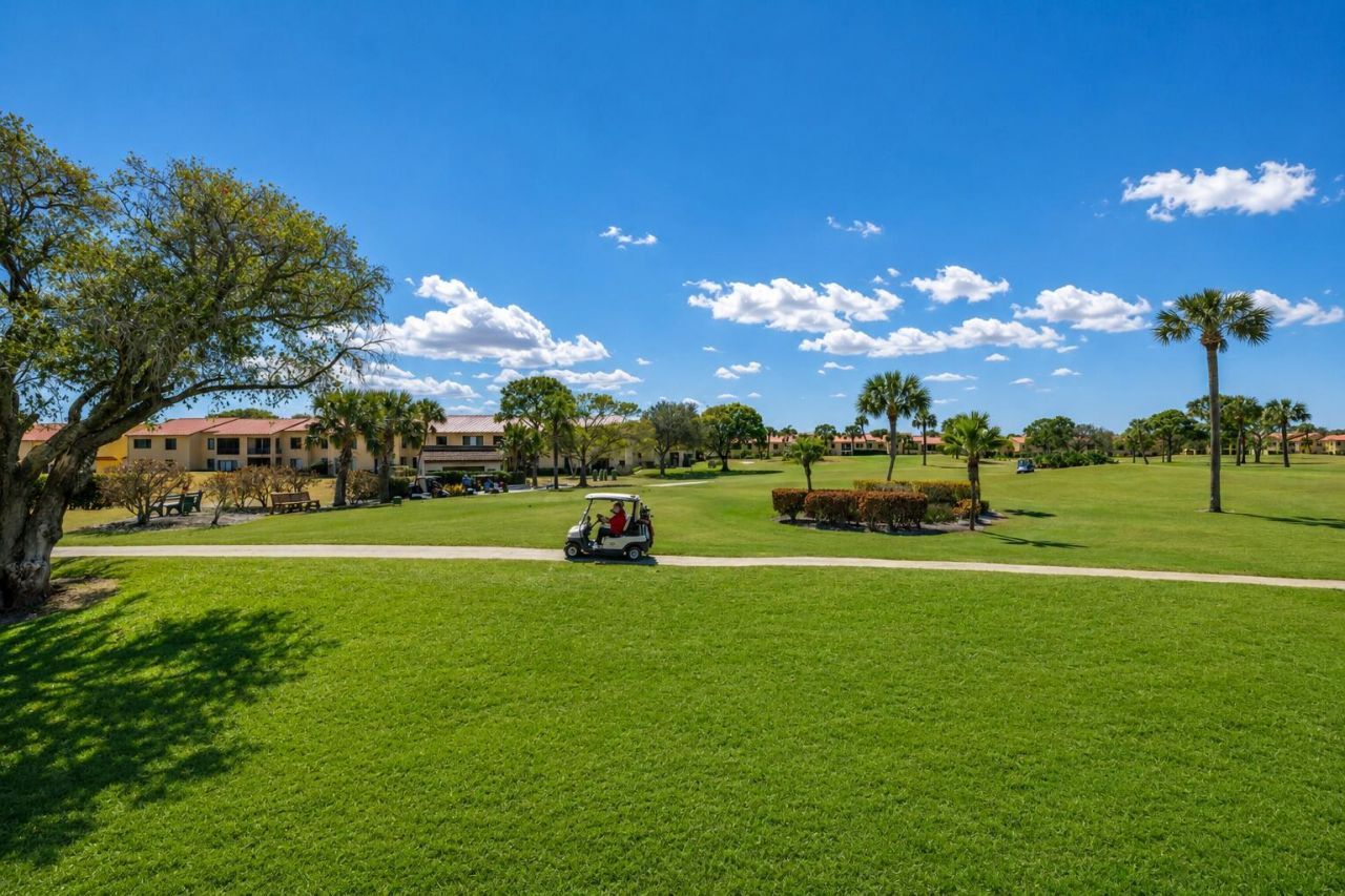 5403 SE Miles Grant Road, Unit H-209, Stuart, FL 34997 Photo