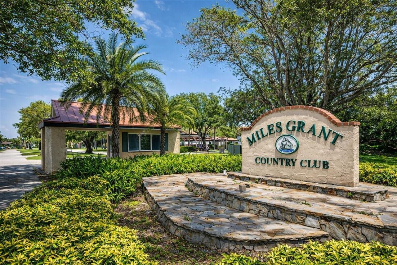 5403 SE Miles Grant Road, Unit H-209, Stuart, FL 34997 Photo