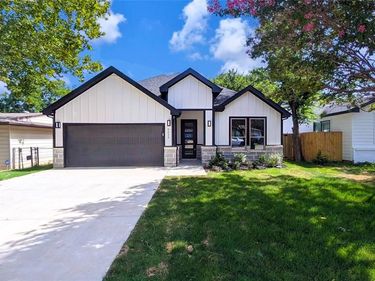 5624 Hiett Court, Fort Worth, TX 76112