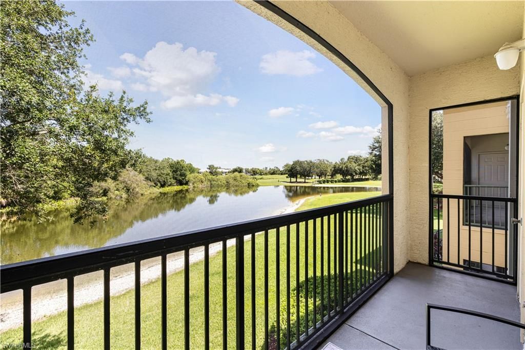 11520 Villa Grand, Unit 1021, Fort Myers, FL 33913 Photo
