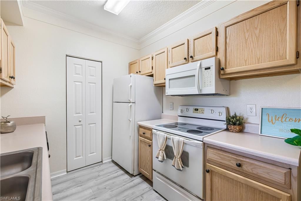 11520 Villa Grand, Unit 1021, Fort Myers, FL 33913 Photo