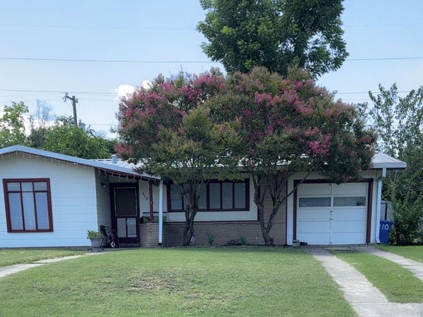 110 Cyril, San Antonio, TX 78218