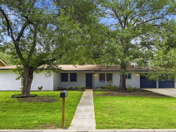 1022 GREY OAK DR, San Antonio, TX 78213