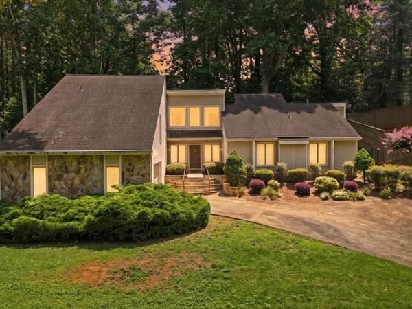 26 Latimer Lane NE, Kennesaw, GA 30144