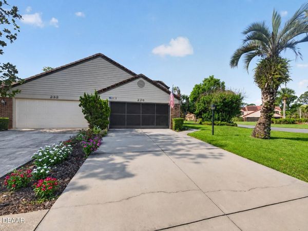 228 Palm Sparrow Court, Daytona Beach, FL 32119