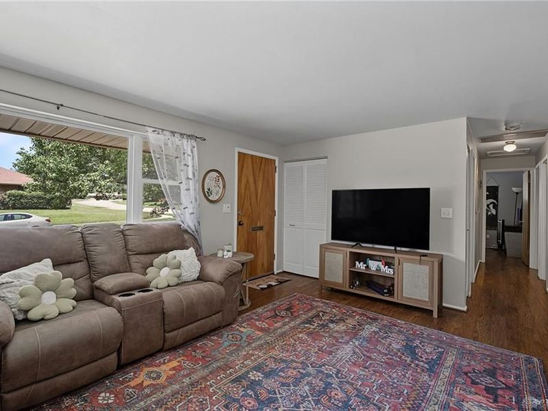 5580 Barnard Drive, Huber Heights, OH 45424 Photo 11