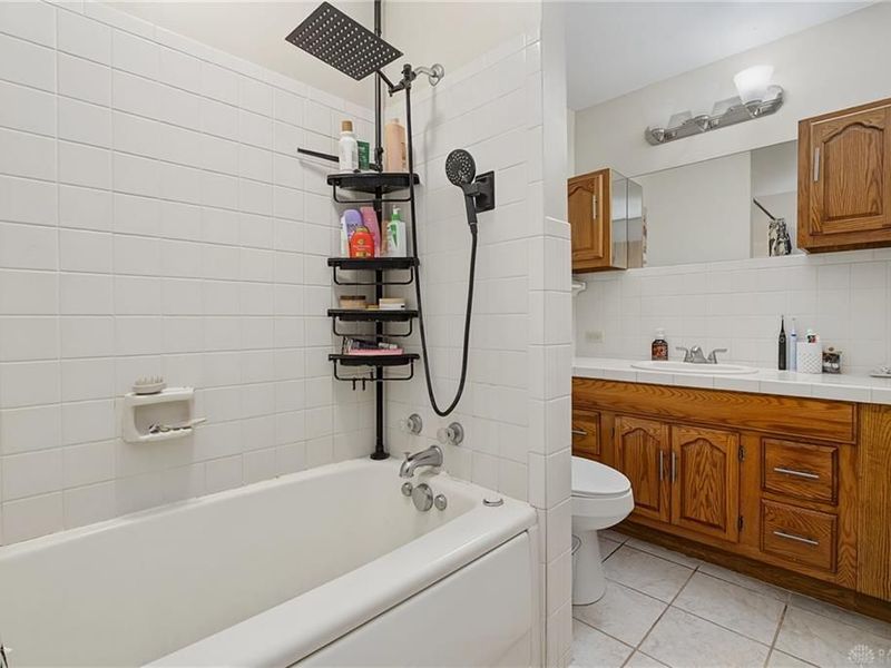5580 Barnard Drive, Huber Heights, OH 45424 Photo 36