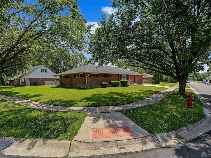 5580 Barnard Drive, Huber Heights, OH 45424 Photo 5
