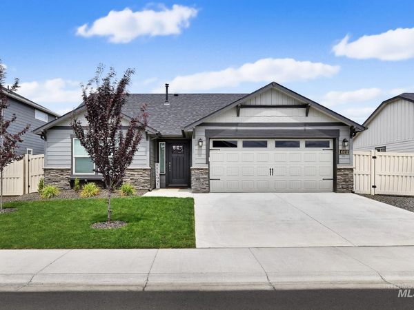 10212 W Trident Ridge Dr, Star, ID 83669
