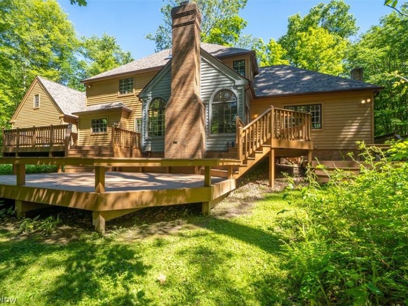 8215 Whispering Pines Drive, Novelty, OH 44072 Photo 36